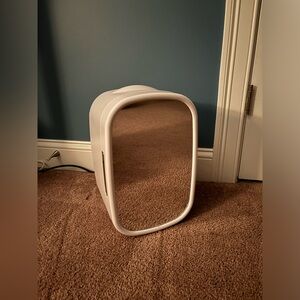Skincare Mini fridge